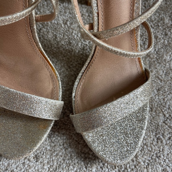 Steve Madden “Feliz” Gold Metallic Glitter Stiletto Pumps / Heels, 7.5 - Picture 5 of 7